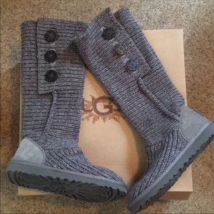 Grey Sweatsr Uggs!